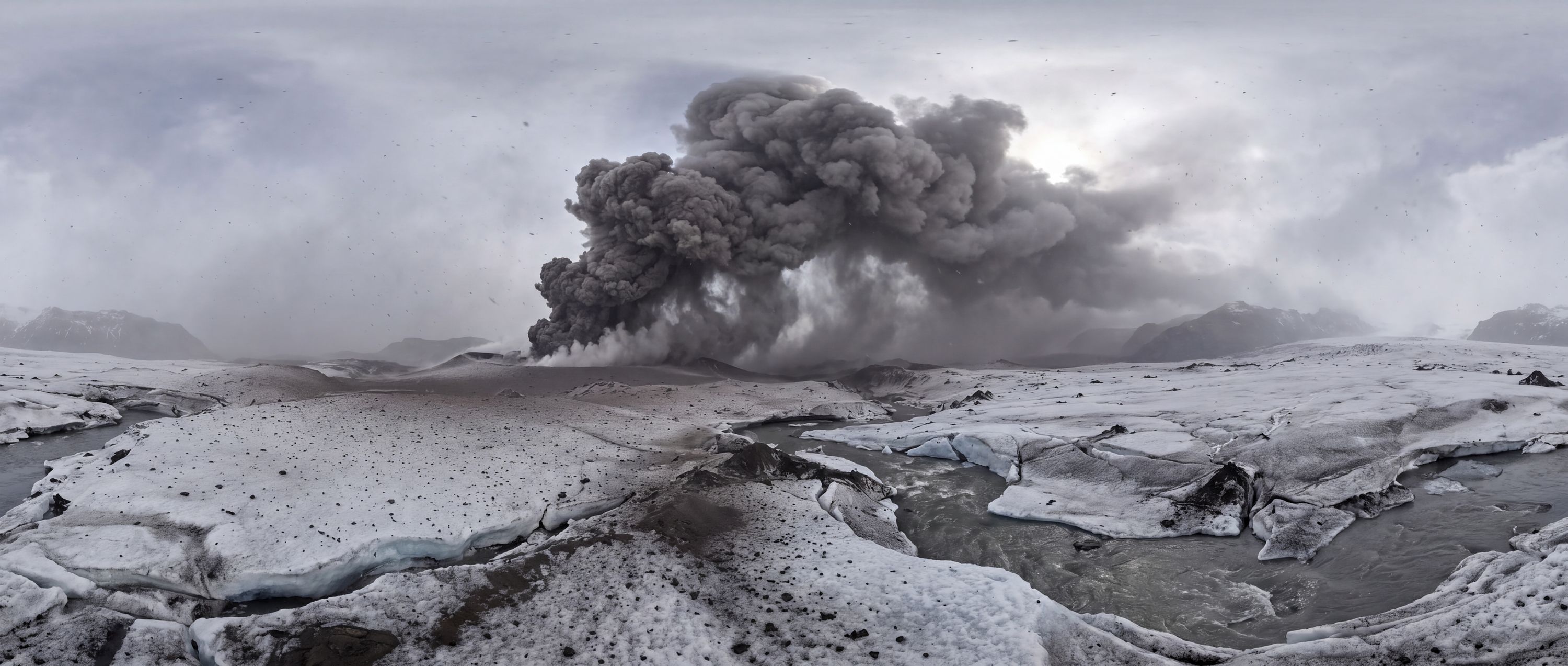 360° scene from Eyjafjallajökull Volcanic Ash Cloud Eruption